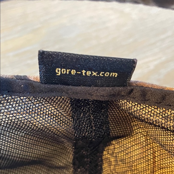 GORE-TEX Woodland Camo Hat - Picture 7 of 8